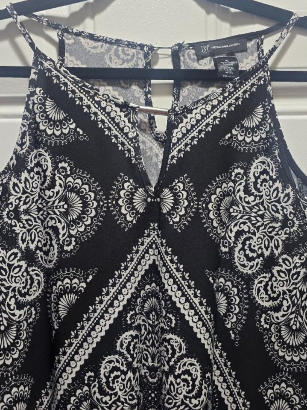 INC International Concepts Women's Cold Shoulder Paisley Top – Size XL - Picture 5 of 6